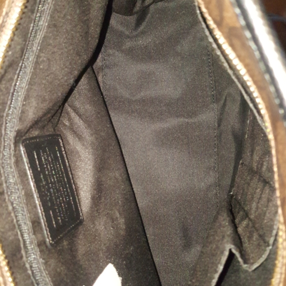 Classic Coach Purse - Picture 6 of 6